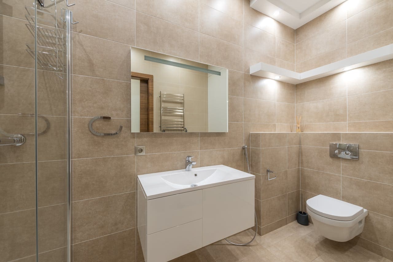 pexels-artbovich-7166936 tile cleaning
