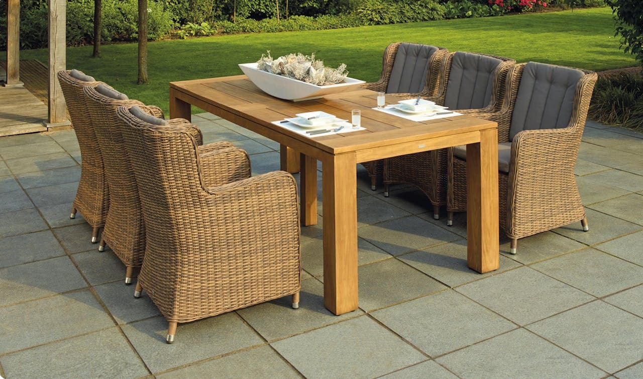 pexels-marianne-67058-238377 paver patio